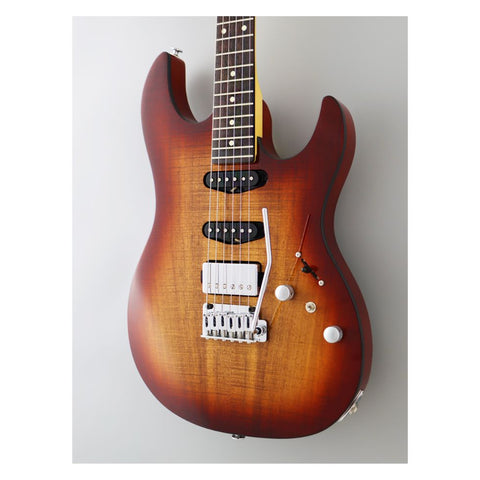 FGN Guitarra Eléctrica ODYSSEY J-Standard JOS2 DUE-W2R Strat Koa Natural Burst + Funda FGN